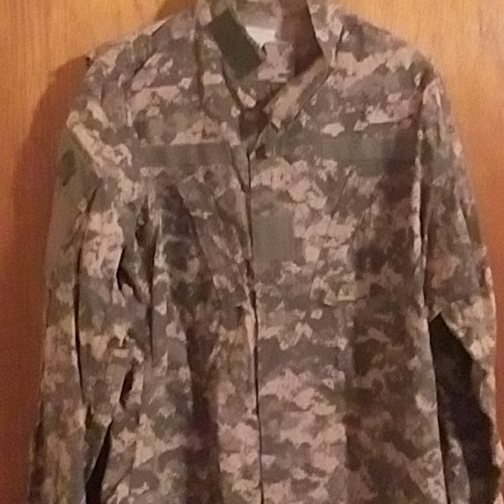 Army bdu's - Picture 2 of 4